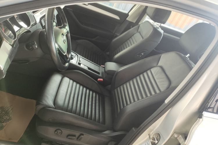 Used Volkswagen Magotan 2019 330TSI DSG Leading Edition China V Standard Left Front Seat