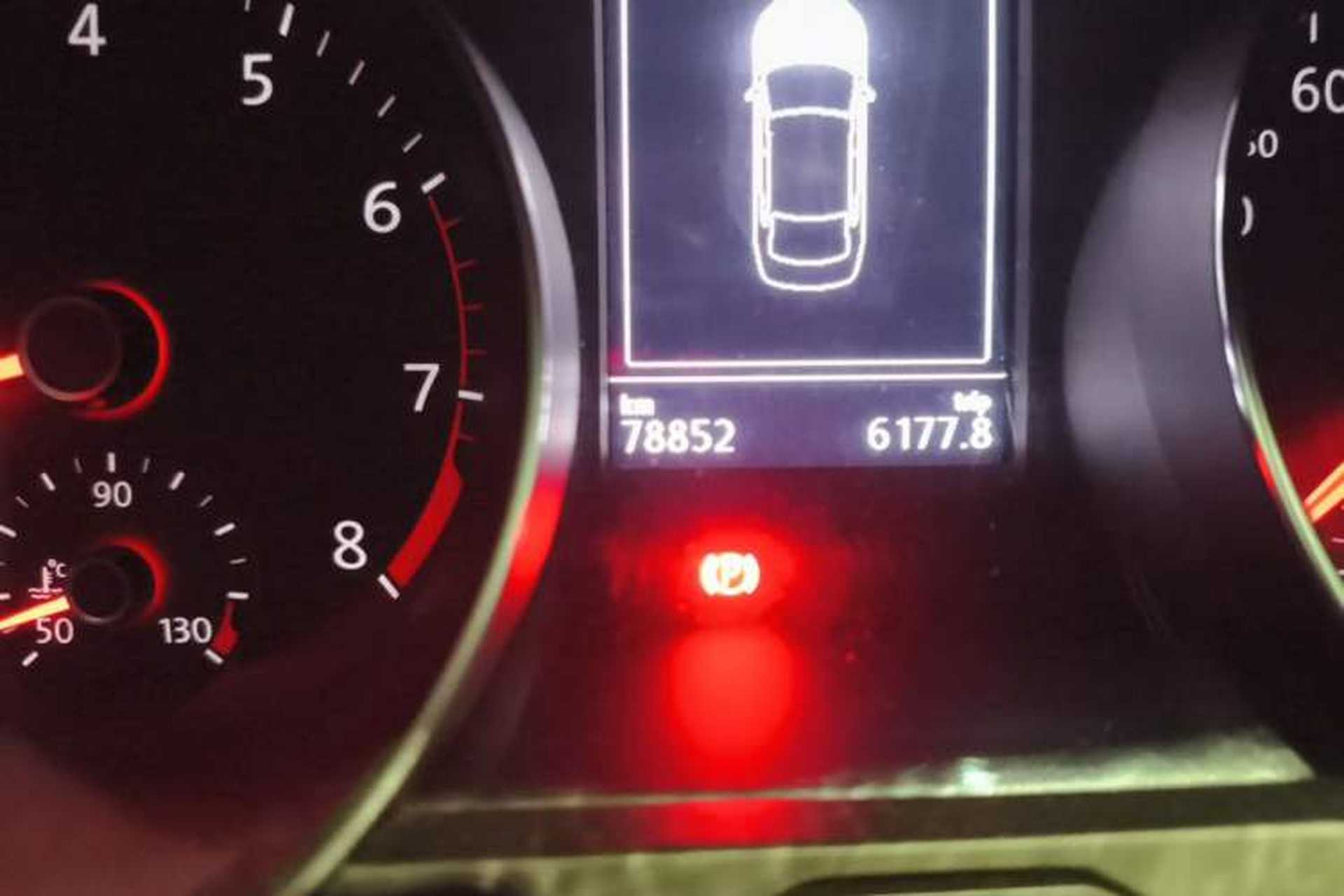 Used Volkswagen Magotan 2019 330TSI DSG Leading Edition China V Standard Odometer Close Up
