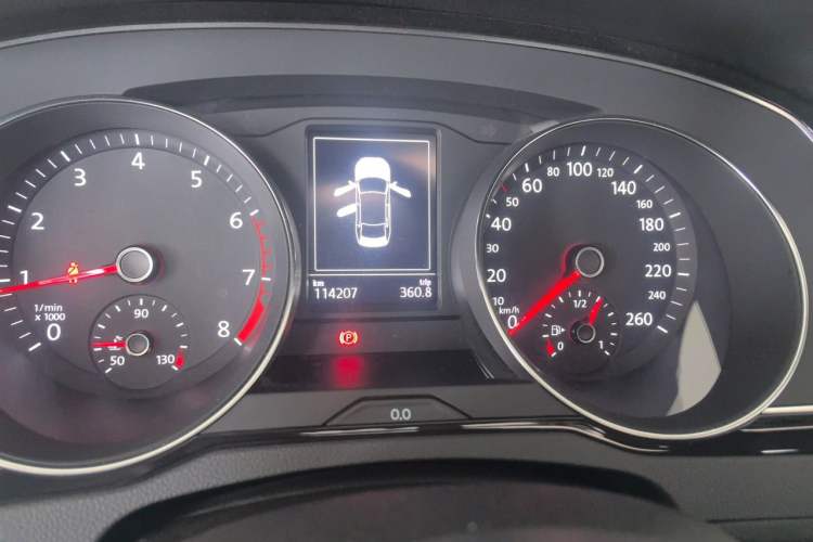 Used Volkswagen Magotan 2019 380TSI DSG Luxury Model China V Standard Odometer Close Up