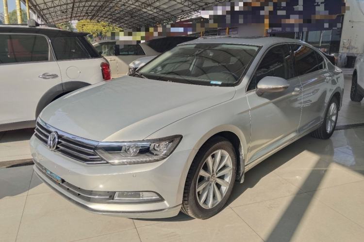 Used Volkswagen Magotan 2019 330TSI DSG Leading Edition China V Standard Guazi used car, China used car export, Used car for sale, Used cars, Cheapest cars for sale