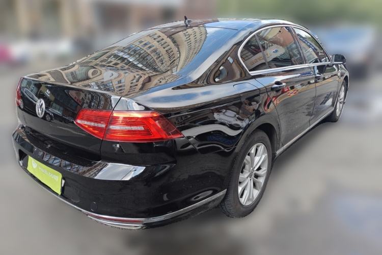 Used Volkswagen Magotan 2019 330TSI DSG Luxury Model China V Standard Rear Right 45 Deg