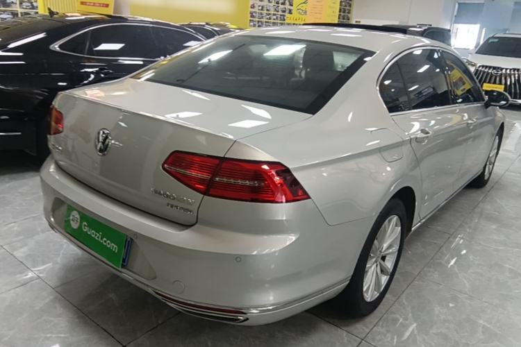 Used Volkswagen Magotan 2019 330TSI DSG Leading Model China VI Standard Rear Right 45 Deg
