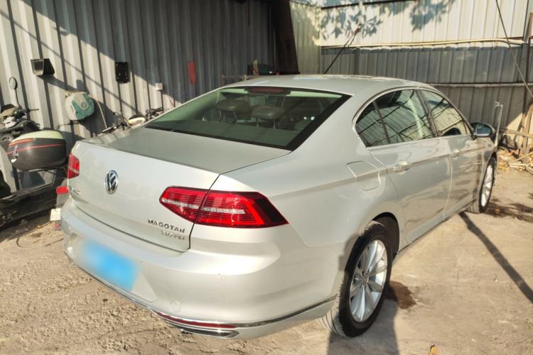 Used Volkswagen Magotan 2019 330TSI DSG Leading Edition China V Standard Rear Right 45 Deg