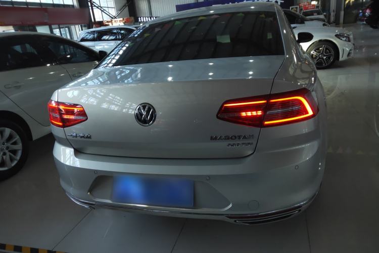 Used Volkswagen Magotan 2019 330TSI DSG Leading Edition China V Standard Rear