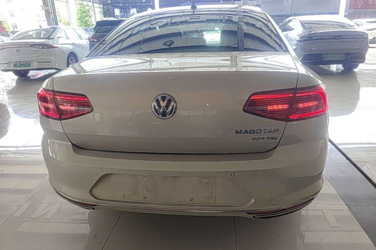 Used Volkswagen Magotan 2019 330TSI DSG Luxury Model China V Standard Rear