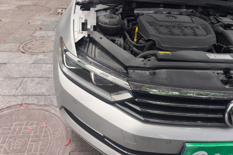 Used Volkswagen Magotan 2019 330TSI DSG Luxury Model China V Standard Right Front Headlight