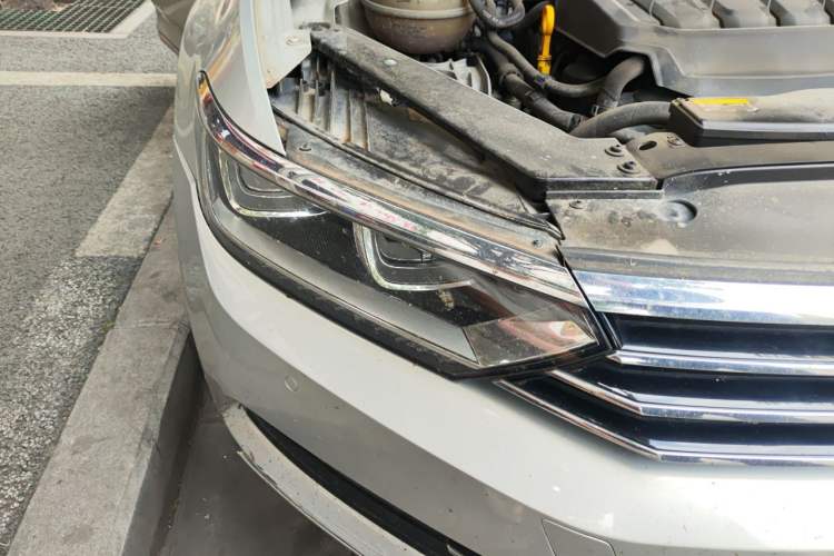 Used Volkswagen Magotan 2019 330TSI DSG Luxury Model China V Standard Right Front Headlight