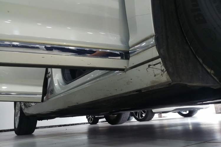 Used Volkswagen Magotan 2019 330TSI DSG Luxury Version China VI Standard Right Side Sill