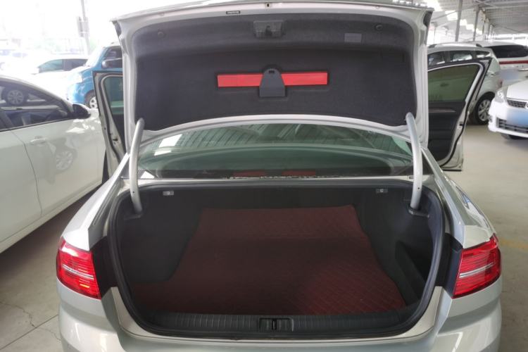 Used Volkswagen Magotan 2019 330TSI DSG Luxury Version China VI Standard Trunk