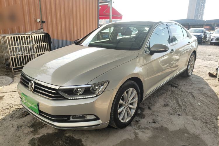 Used Volkswagen Magotan 2019 330TSI DSG Leading Edition China V Standard Guazi used car, China used car export, Used car for sale, Used Volkswagen cars, Cheapest cars for sale