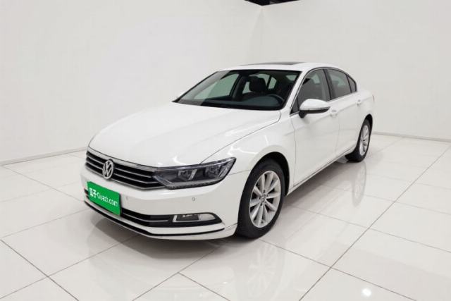 Ojetý Volkswagen Magotan 2019 330TSI DSG Leading Edition China V Standard