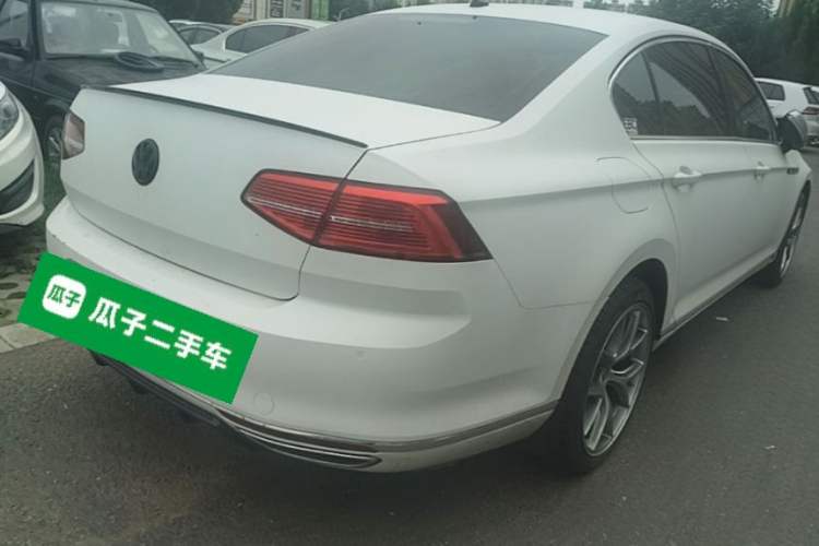 Used Volkswagen Magotan 2019 330TSI DSG Luxury Version China VI Standard Rear Right 45 Deg