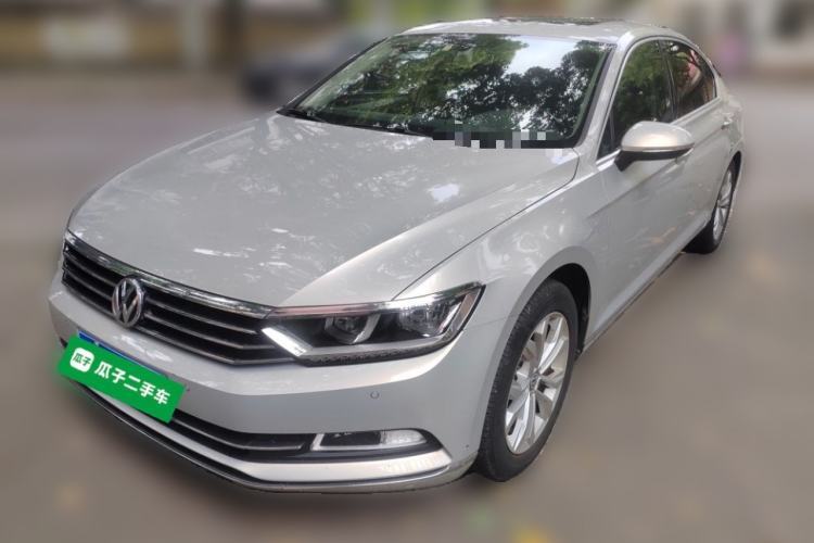 Used Volkswagen Magotan 2019 380TSI DSG Luxury Model China V Standard Guazi used car, China used car export, Used car for sale, Used  cars, Cheapest cars for sale