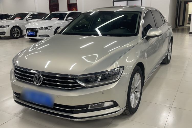 Used Volkswagen Magotan 2019 330TSI DSG Leading Model China VI Standard Guazi used car, China used car export, Used car for sale, Used  cars, Cheapest cars for sale