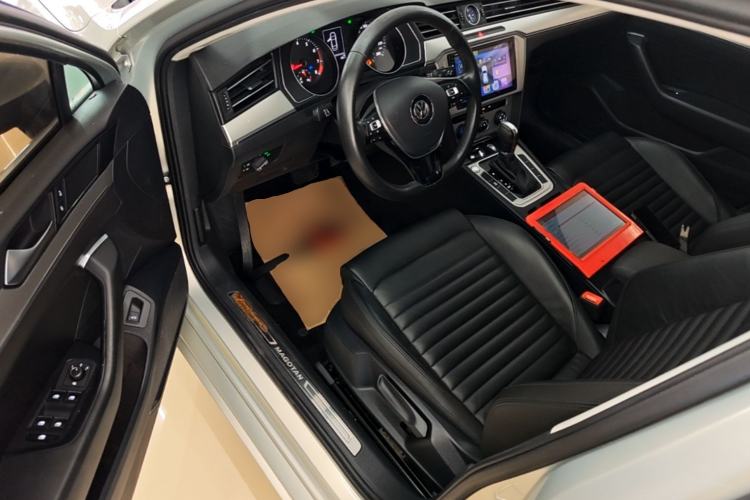 Used Volkswagen Magotan 2019 280TSI DSG Comfort Model China VI Standard Driver Seat