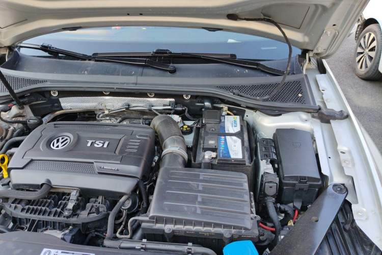 Used Volkswagen Magotan 2019 380TSI DSG Luxury Model China V Standard Engine Bay Left