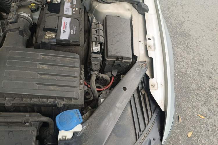 Used Volkswagen Magotan 2019 330TSI DSG Leading Edition China V Standard Engine Bay Left