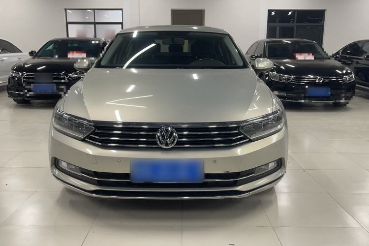 Used Volkswagen Magotan 2019 330TSI DSG Leading Model China VI Standard Exterior 1