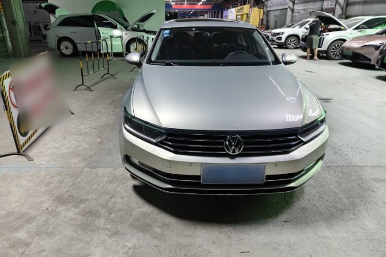 Used Volkswagen Magotan 2019 330TSI DSG Luxury Version China VI Standard Exterior 2