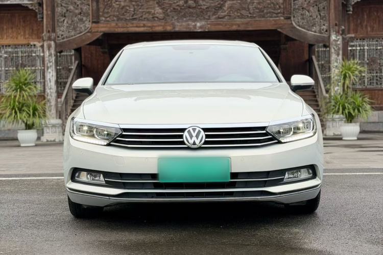 Used Volkswagen Magotan 2019 330TSI DSG Leading Model China VI Standard Exterior 2
