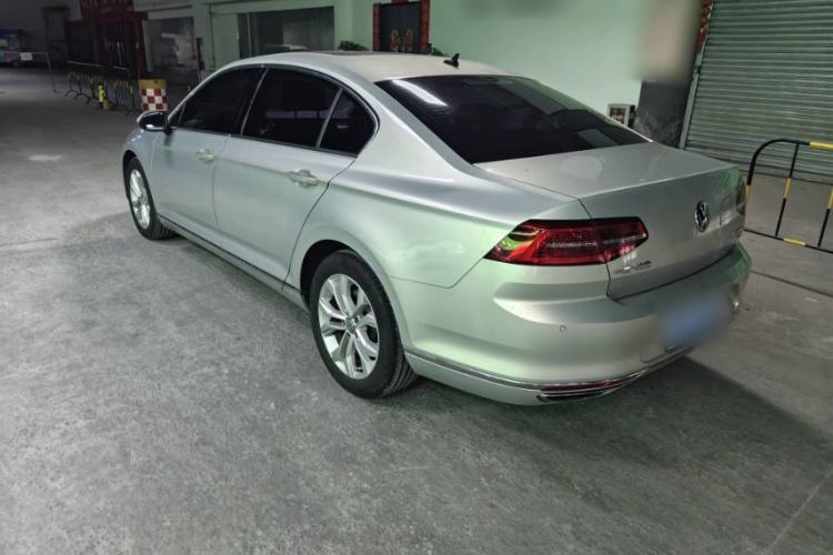 Used Volkswagen Magotan 2019 330TSI DSG Luxury Version China VI Standard Exterior 3
