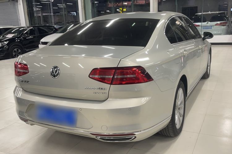 Used Volkswagen Magotan 2019 330TSI DSG Leading Model China VI Standard Exterior 3