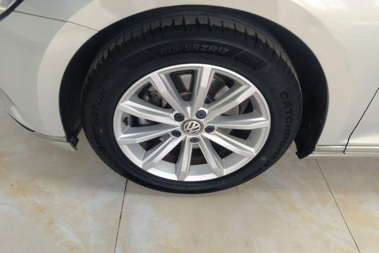 Used Volkswagen Magotan 2019 330TSI DSG Leading Model China VI Standard Exterior 4