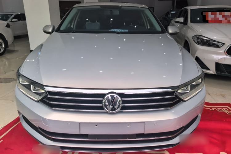 Used Volkswagen Magotan 2019 330TSI DSG Leading Model China VI Standard Front