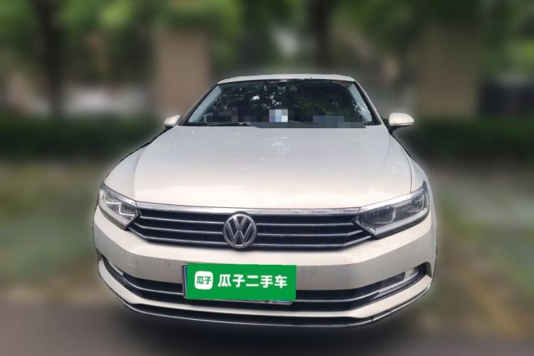 Used Volkswagen Magotan 2019 330TSI DSG Luxury Version China VI Standard Front