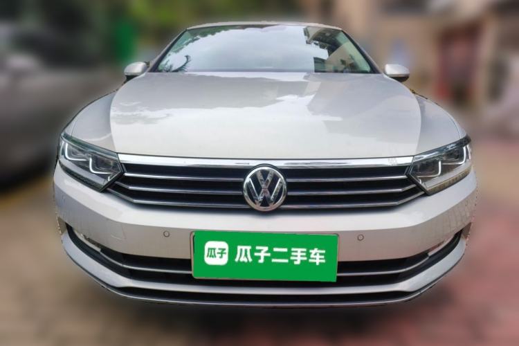 Used Volkswagen Magotan 2019 330TSI DSG Luxury Version China VI Standard Front