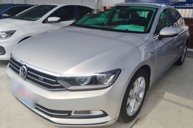 Ojetý Volkswagen Magotan 2019 330TSI DSG Luxury Model China V Standard