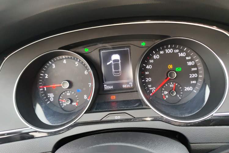 Used Volkswagen Magotan 2019 330TSI DSG Luxury Model China V Standard Instrument Cluster