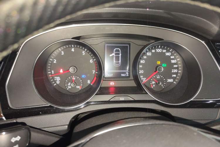 Used Volkswagen Magotan 2019 330TSI DSG Leading Model China VI Standard Instrument Cluster