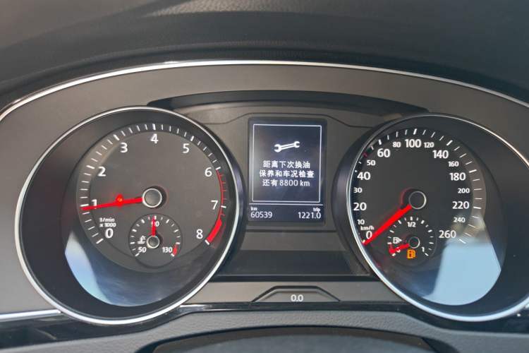 Used Volkswagen Magotan 2019 330TSI DSG Luxury Version China VI Standard Instrument Cluster