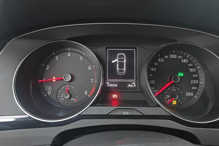 Used Volkswagen Magotan 2019 330TSI DSG Leading Model China VI Standard Instrument Cluster