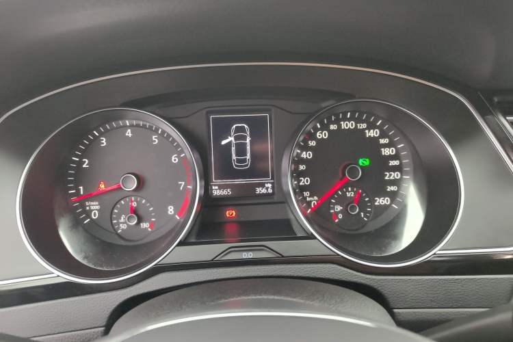 Used Volkswagen Magotan 2019 330TSI DSG Leading Model China VI Standard Instrument Cluster