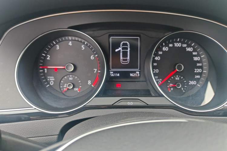 Used Volkswagen Magotan 2019 330TSI DSG Luxury Version China VI Standard Instrument Cluster