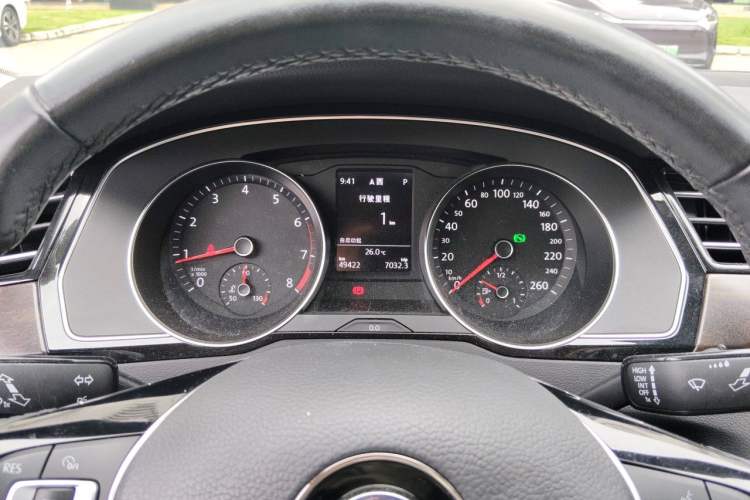 Used Volkswagen Magotan 2019 330TSI DSG Luxury Version China VI Standard Instrument Cluster