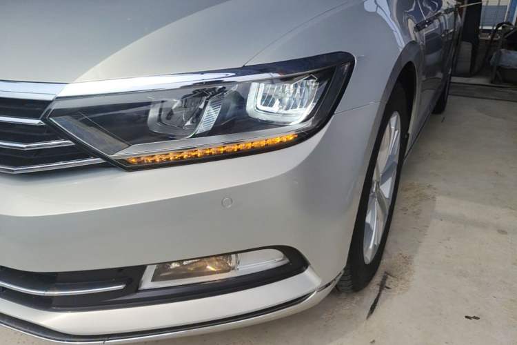Used Volkswagen Magotan 2019 330TSI DSG Luxury Model China V Standard Left Front Headlight