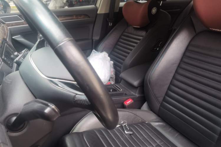 Used Volkswagen Magotan 2019 330TSI DSG Leading Model China VI Standard Left Front Seat
