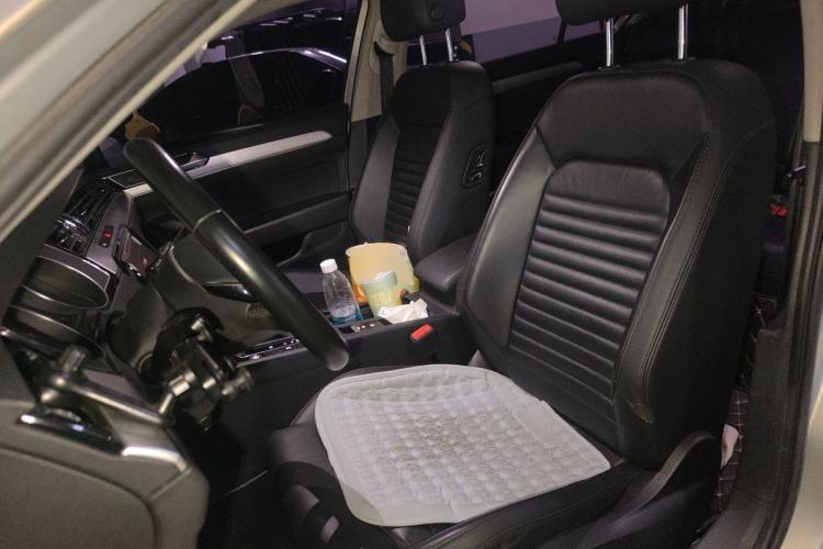 Used Volkswagen Magotan 2019 330TSI DSG Leading Model China VI Standard Left Front Seat