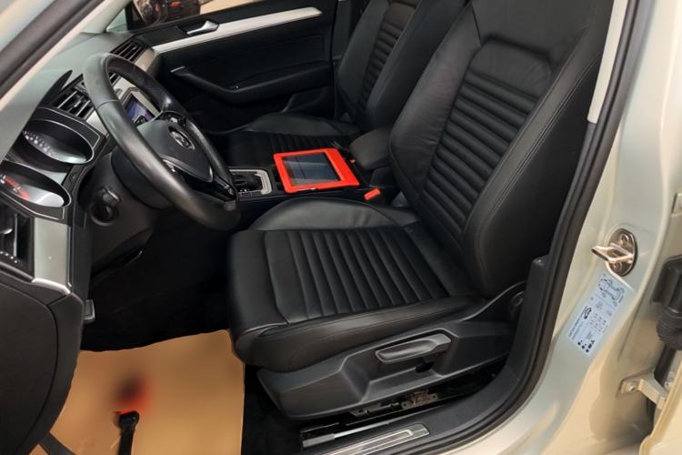 Used Volkswagen Magotan 2019 280TSI DSG Comfort Model China VI Standard Left Front Seat