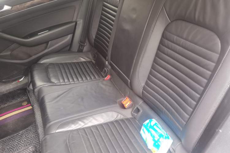 Used Volkswagen Magotan 2019 330TSI DSG Leading Model China VI Standard Left Rear Seat
