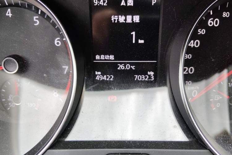 Used Volkswagen Magotan 2019 330TSI DSG Luxury Version China VI Standard Odometer Close Up