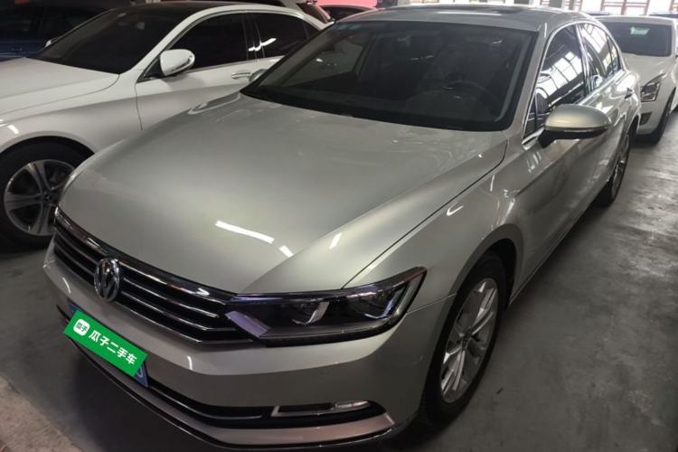 Volkswagen Magotan 2019 330TSI DSG Luxury Model China V Standard مستعملة Guazi used car, China used car export, Used car for sale, Used  cars, Cheapest cars for sale