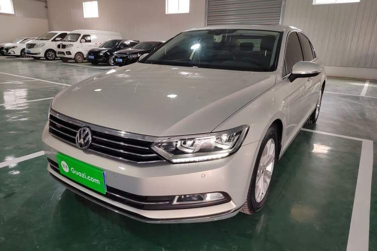 Used Volkswagen Magotan 2019 330TSI DSG Luxury Version China VI Standard Guazi used car, China used car export, Used car for sale, Used  cars, Cheapest cars for sale