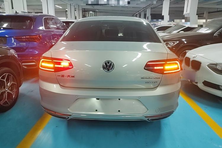 Used Volkswagen Magotan 2019 330TSI DSG Leading Edition China V Standard Rear