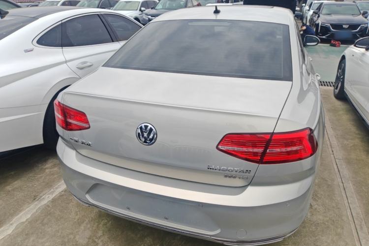 Used Volkswagen Magotan 2019 330TSI DSG Luxury Version China VI Standard Rear