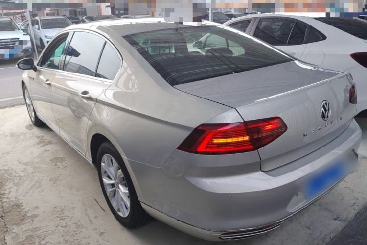 Used Volkswagen Magotan 2019 330TSI DSG Luxury Model China V Standard Rear Left 45 Deg