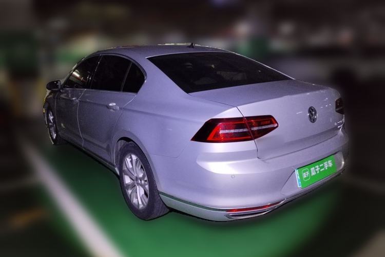 Used Volkswagen Magotan 2019 330TSI DSG Luxury Model China V Standard Rear Left 45 Deg